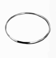 Load image into Gallery viewer, Round Band Ring, Handmade Ring, Custom Jewelry, Minimalist Jewelry - Fuego