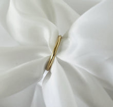 Load image into Gallery viewer, Round Band Ring, 10k Gold Ring, Handmade Jewelry, Midi Ring, Wedding band,