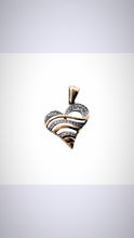 Load image into Gallery viewer, heart-pendant-diamond-minimalist-jewelry