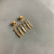 Load image into Gallery viewer, minimalist-jewelry-feather-jewelry-10k-gold-jewelry